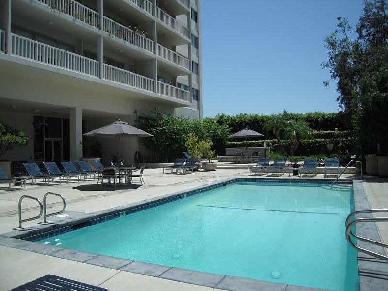 1st image of 999 N Doheny Dr APT 812
