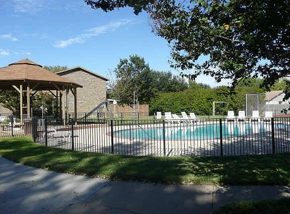 4th image of 3006 Eastpark Dr