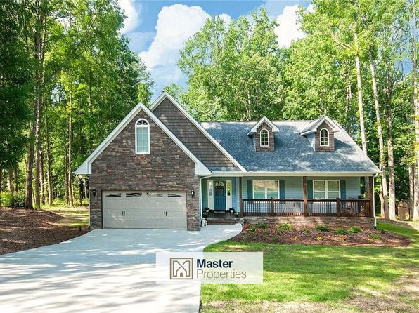110 Gilstrap Dr