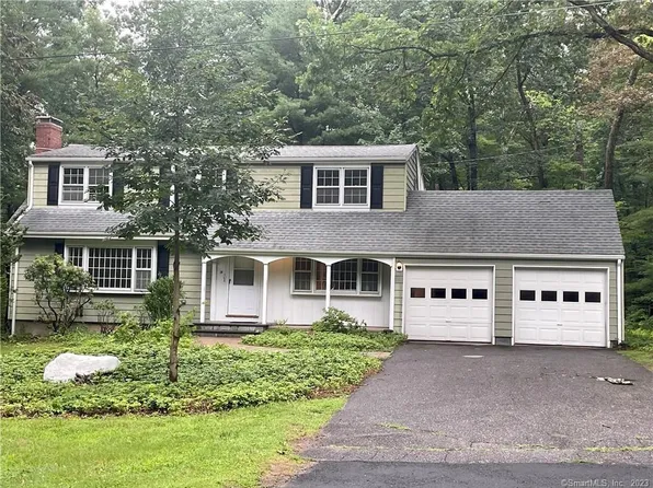16 Briarwood Drive, Simsbury, CT 06070
