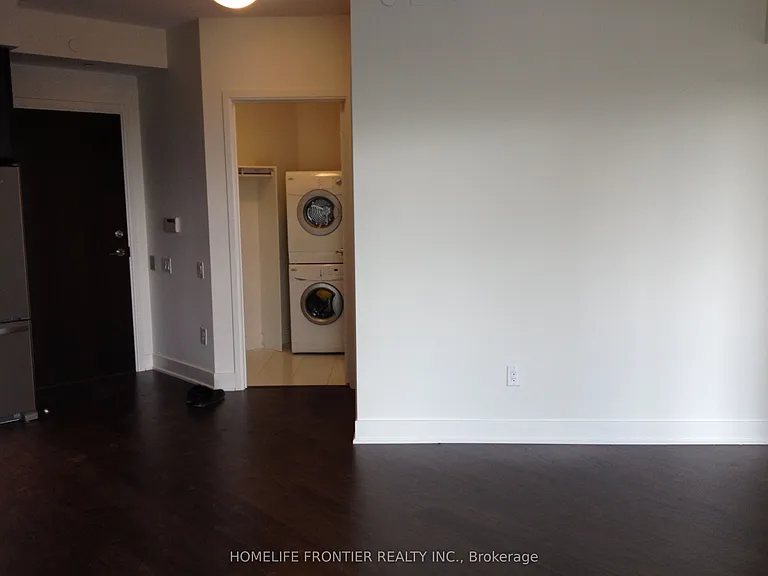7608 Yonge St #422 — Photo 6