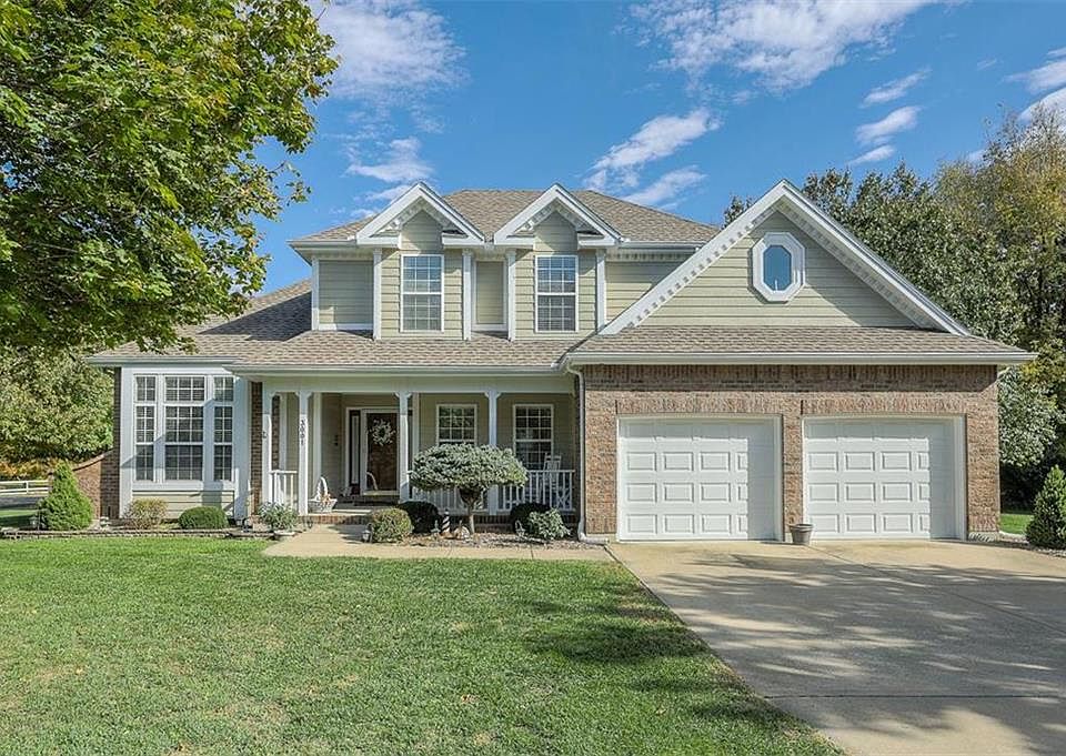 1st image of 3001 S Bradford Ln