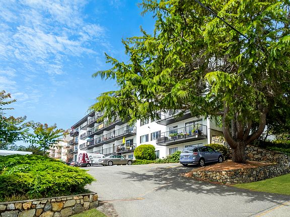 4th image of 1007 Esquimalt Rd #310