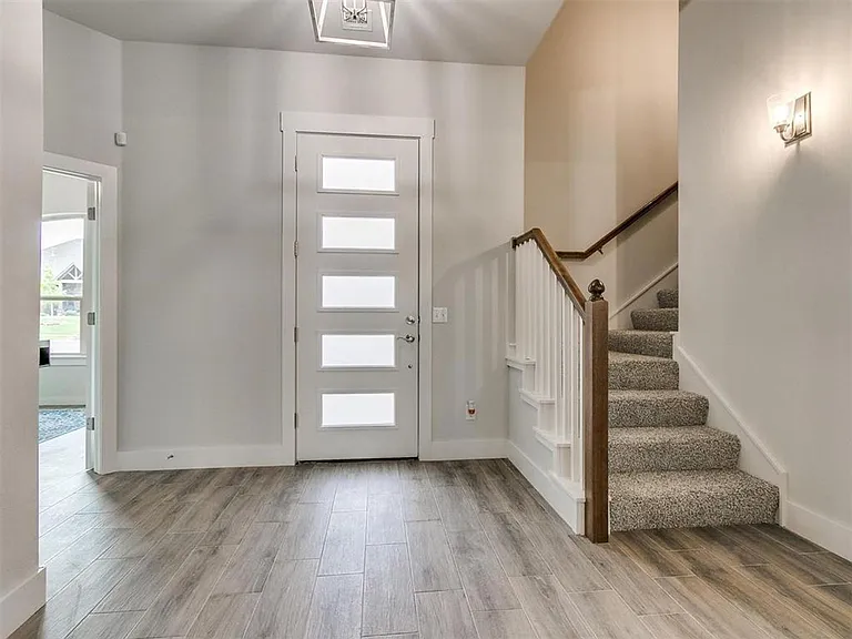 11500 Fairways Ave — Photo 5