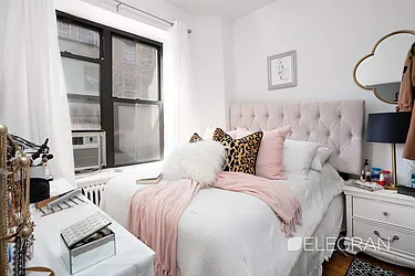 Rented by (Legacy) Elegran