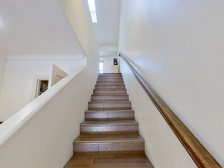 1318 San Andres St #C — Photo 8
