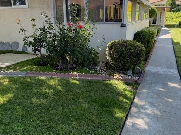 26851 Avenue Of The Oaks Unit B, Santa Clarita, CA 91321