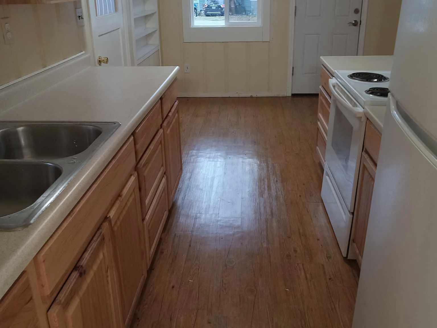 2 bed, 800 sqft, $1,100 — Photo 3