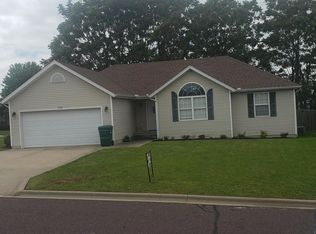 1300 Lincoln Ave, Monett, MO 65708