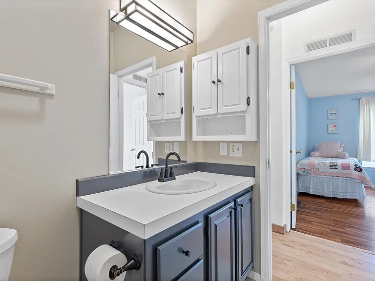 2347 N Chinook Ln — Photo 17