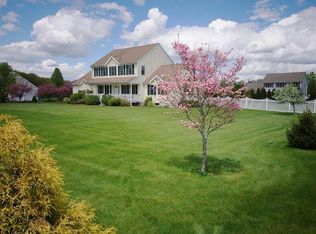 129 Rivulet St, Uxbridge, MA 01569