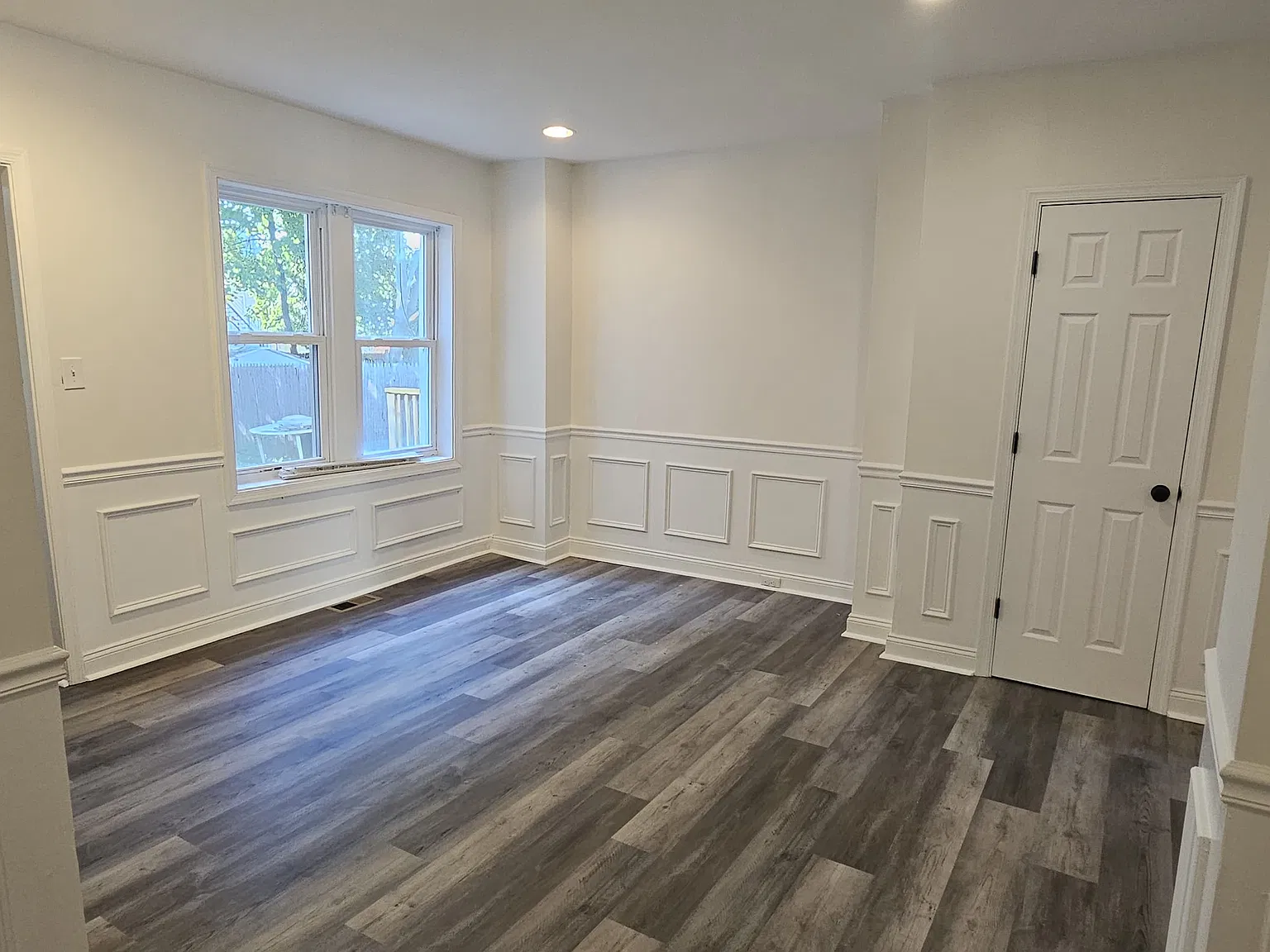 3 bed, 1.5 bath, 1400 sqft, $1,895 — Photo 4