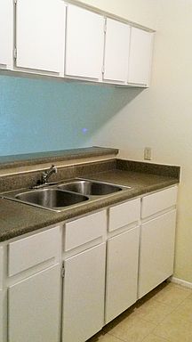 2nd image of 1500 E Northwest Blvd #424