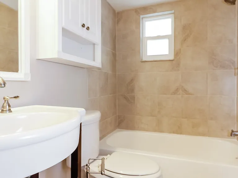 23200 Whitney Pl — Photo 14