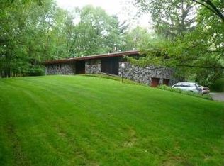 1558 Quarry Rd, Pittsburgh, PA 15237