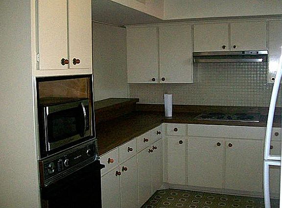 5th image of 7921 Habersham Ln