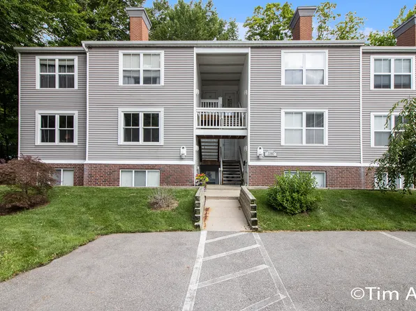 3380 Pine Meadow Dr SE APT 201, Kentwood, MI 49512