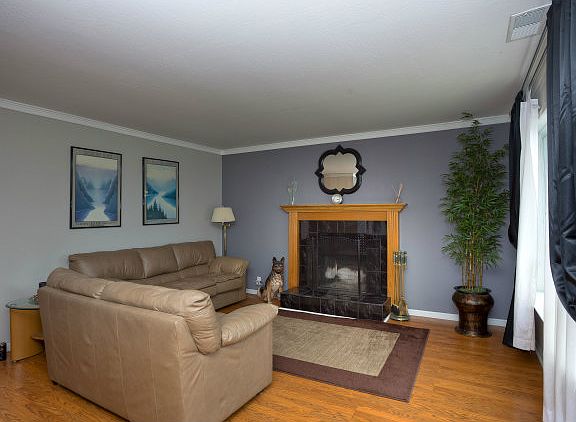 5th image of 1576 Madeira Dr