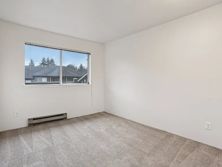 Poplar Lane Apartments — Photo 54