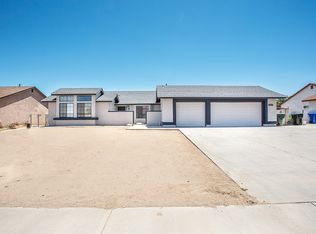 14437 Manzano Rd, Victorville, CA 92392