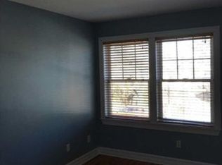 3 Owen St, Westbury, NY 11590