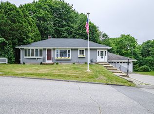 11 Dana Ave, Auburn, ME 04210
