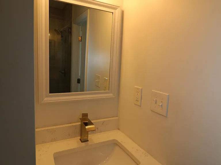 2227 Celia Ave — Photo 14
