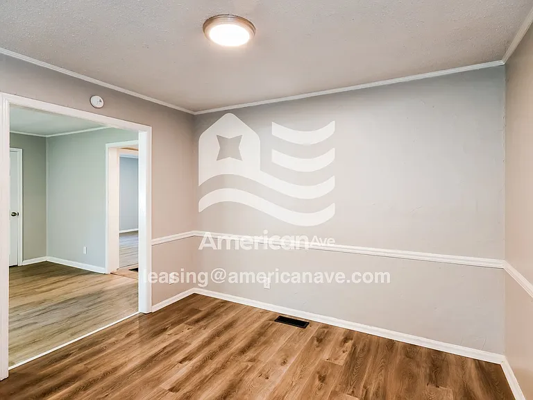 606213_005_living_room_13752896.jpg
