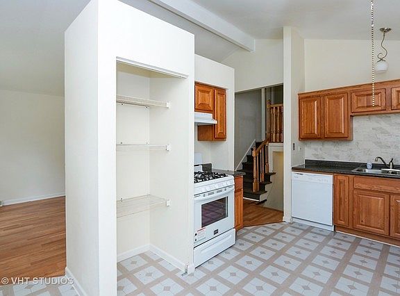 4th image of 1417 N Poplar Ave