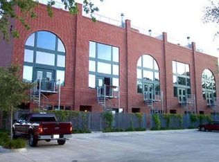 821 W Daggett Ave #D, Fort Worth, TX 76104