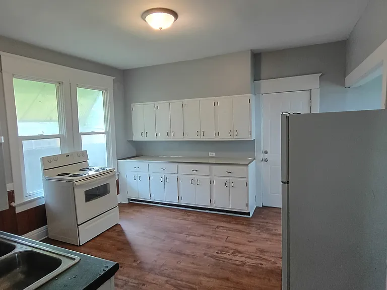 2338 Boies Ave — Photo 8