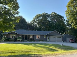 22 Gordon Rd, Tiny, ON L0L2T0