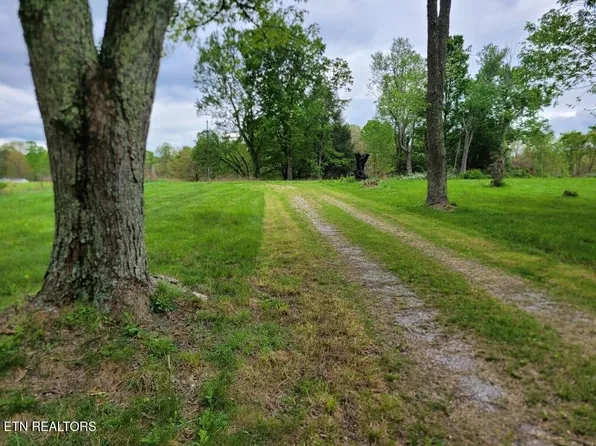 1560 Shirley Rd, Allardt, TN 38504