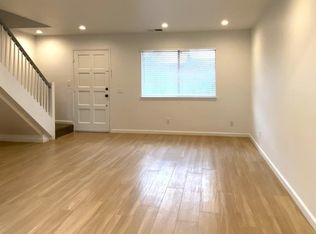 1248 Tulare St APT A, Kingsburg, CA 93631