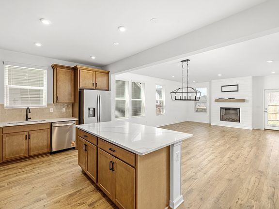 5th image of 1026 Lionheart Dr