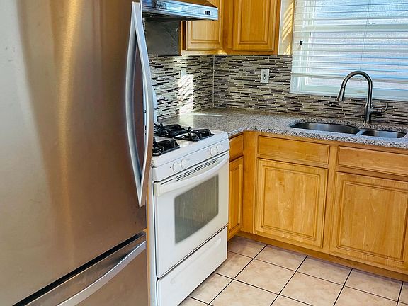 2nd image of 47 197th St #2