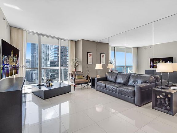 3rd image of 495 Brickell Ave APT 2909