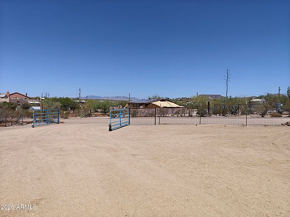 5th image of 2417 W ROUGHRIDER Road