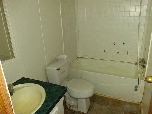 4th image of 118 Starling Dr