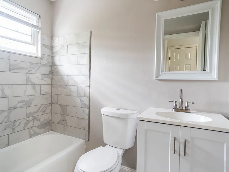331 Kendall Pl — Photo 9