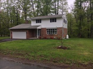 321 Thais Rd, Averill Park, NY 12018
