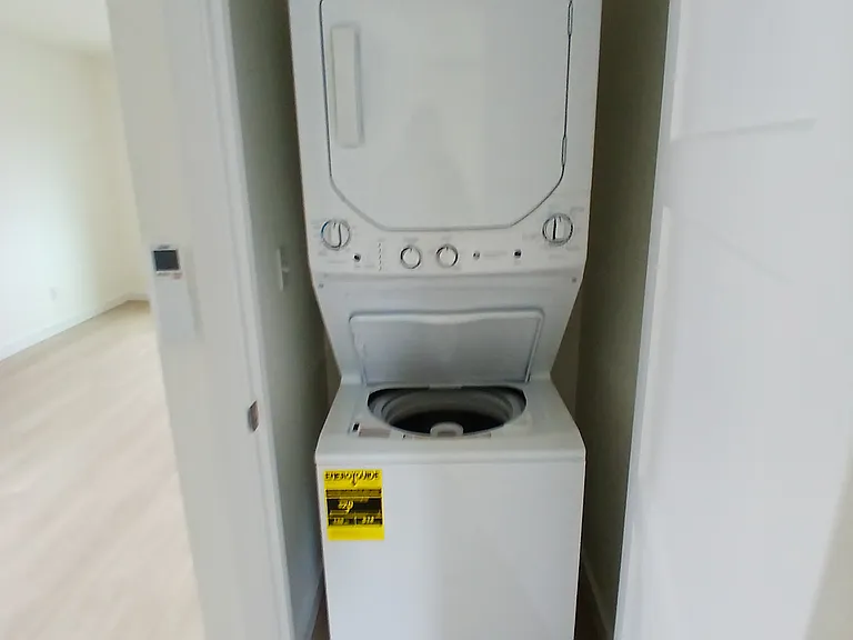 1801 Pacific Ave N #5 — Photo 7