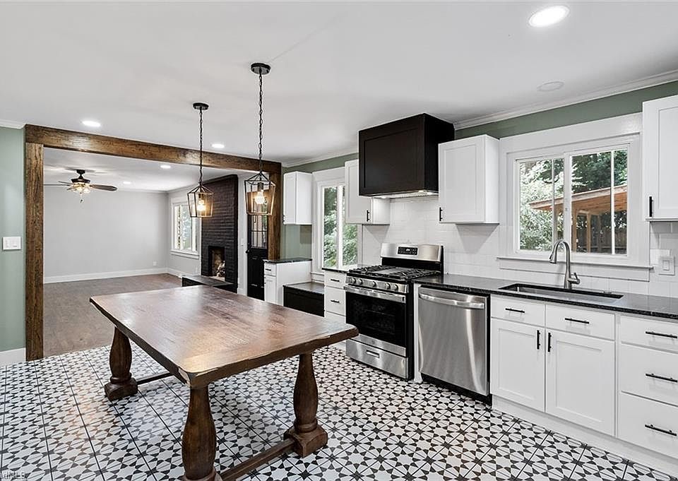 1st image of 4608 Ramblewood Dr