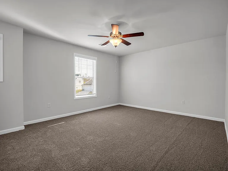 23 Silverthorne Ct — Photo 36