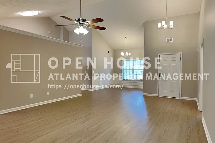 638 Castlebrooke Way — Photo 4