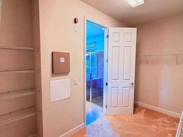 11867 Padua Ln — Photo 37