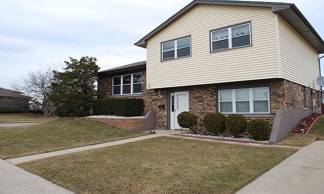 1st image of 16001 76th Ave