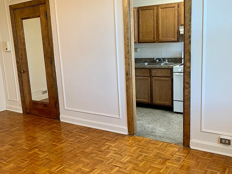 530 W Diversey — Photo 45