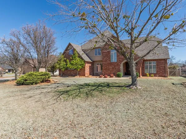 1805 Pecan Crossing Dr, Shawnee, OK 74804