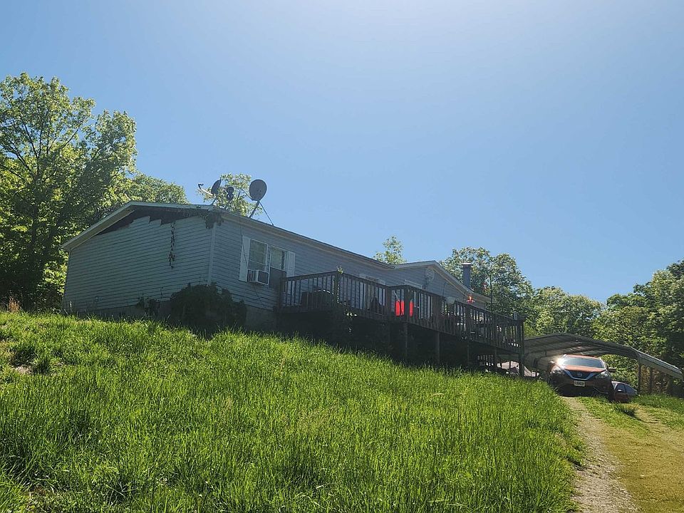 2nd image of 169 Ramona Ln